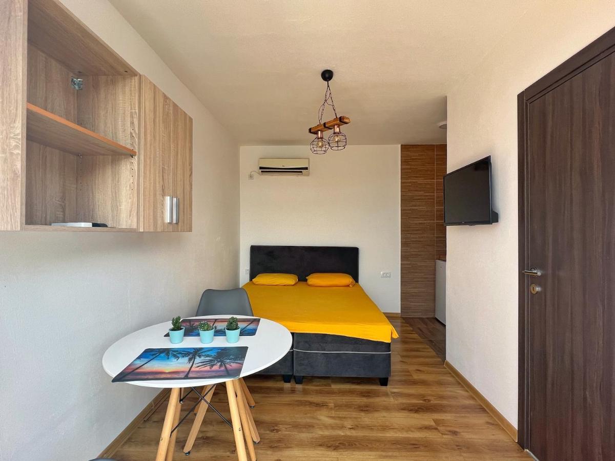 Jg Studio Apartment Vranjina Dış mekan fotoğraf